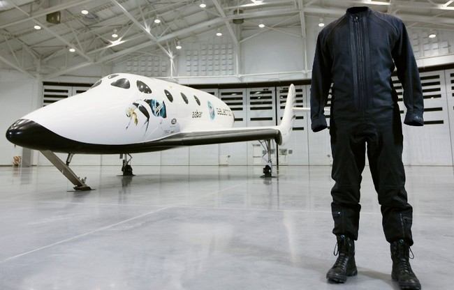 Брендовая одежда и обувь для космических туристов