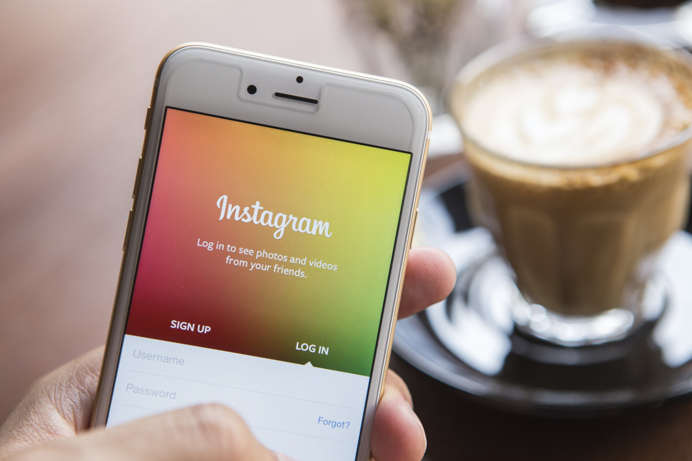 Instagram запустил карусель для рекламодателей