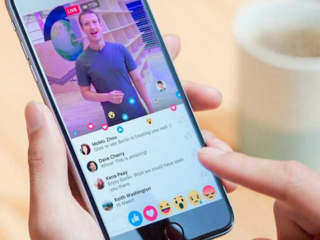 Facebook собирается полностью отказаться от текстов в пользу видео