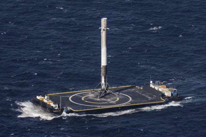 Возвращение Falcon 9 и пристыковка Dragon прошли успешно 