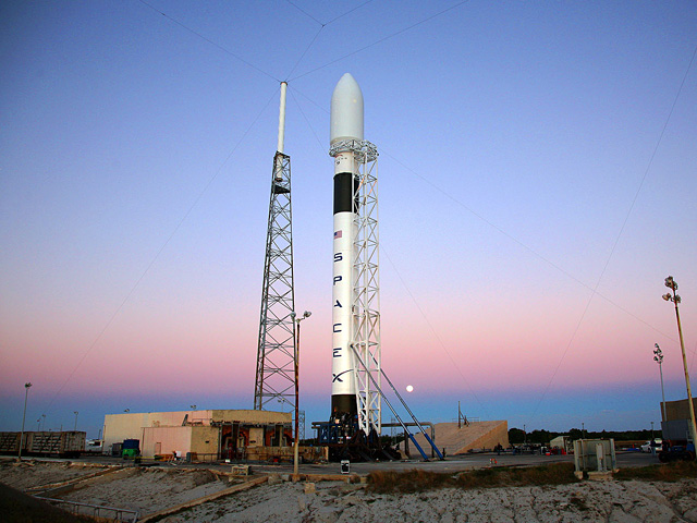 Запуск ракеты Falcon 9 со спутником пройдет 24 февраля