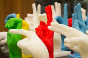 3D-печать будут использовать для обучения языку жестов в итальянских школах