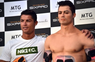 3D Printed Life-size Cristiano Ronaldo Makes Debut In Tokyo, Japan