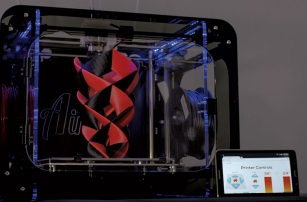 Компания Airwolf 3D продемонстрировала 3D-принтер HD-R и сообщила о партнерстве с 3DaGoGo
