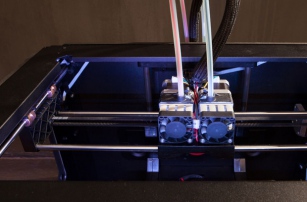 Немецкие учёные представили 3D-принтер, который может модифицировать напечатанные объекты