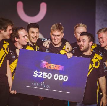 How to earn on eSports in Russia 
