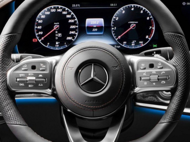 Mercedes-Benz випускає автономні автівки