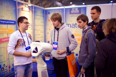  Почему важно посещать конференции по робототехнике или чего ждать на Robotics Expo 2014