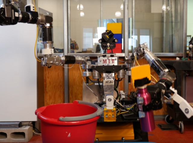 Создан алгоритм для обучения роботов