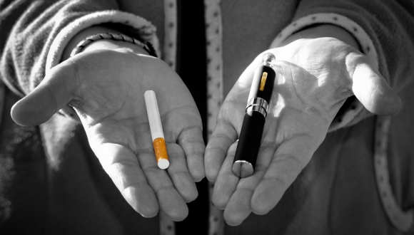 Почему вейп безопаснее обычных сигарет